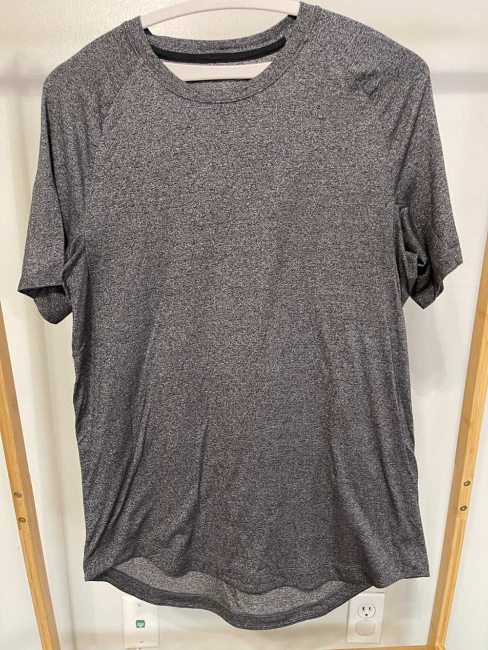 Men's Lululemon Heathered Gray Short-Sleeve Shirt